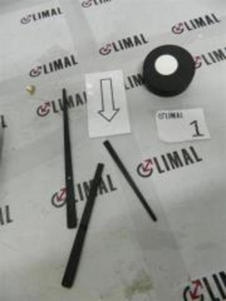Atraktivní nástěnné hodiny Nomon 50cm, černá