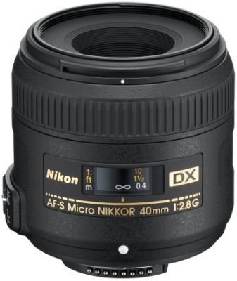 Nikon 40mm f/2,8 AF-S G DX Micro
