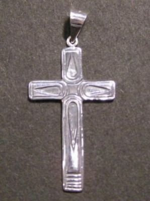 Křížek - přívěsek ze stříbra