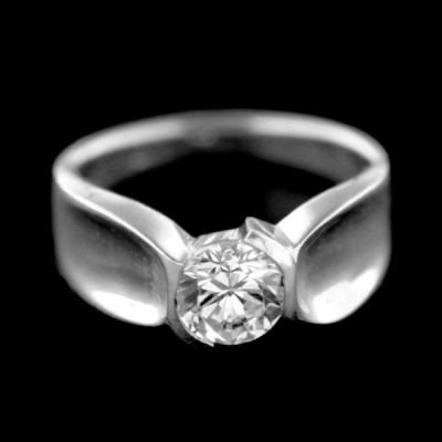 Stříbrný prsten R707