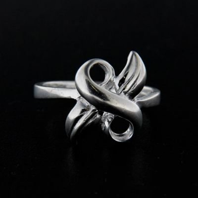 Stříbrný prsten R136