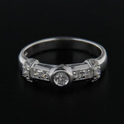 Stříbrný prsten R208