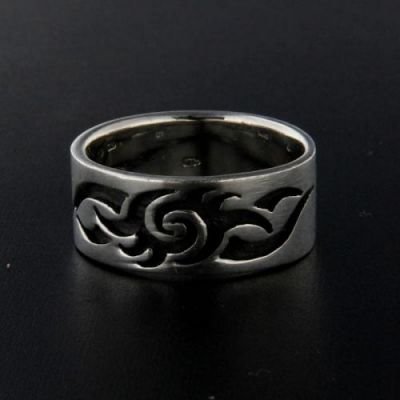 Stříbrný prsten R001