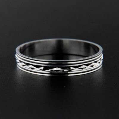 Stříbrný prsten R053