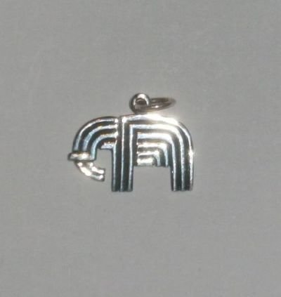 Moderní silueta slona - stříbrný přívěsek