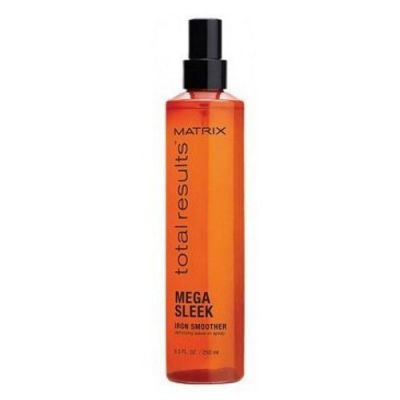 Matrix Sprej pro tepelnou ochranu vlasů Total Results Mega Sleek (Iron Smoother) 250 ml
