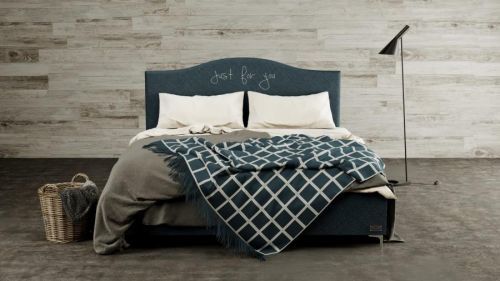 Materasso NAVY - čalouněná postel s možností vlastní výšivky (typ potahu B)