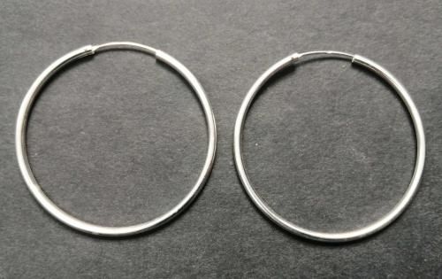 Kruhové silné náušnice - průměr 5 cm - stříbrné