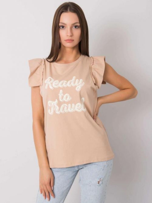 BÉŽOVÉ TRIČKO S NÁPISEM A VOLÁNEM FA-BZ-7191.10P-BEIGE Velikost: ONE SIZE