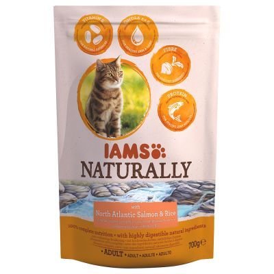 IAMS Naturally Cat Adult Salmon - 2,7 kg