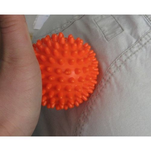 Modom Masážní míček ježek 7 cm - oranžový