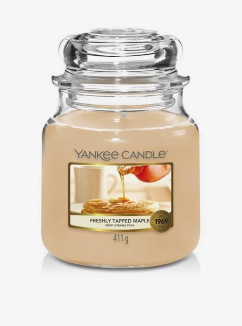 Vonná svíčka Yankee Candle Freshly Tapped Maple (classic střední)