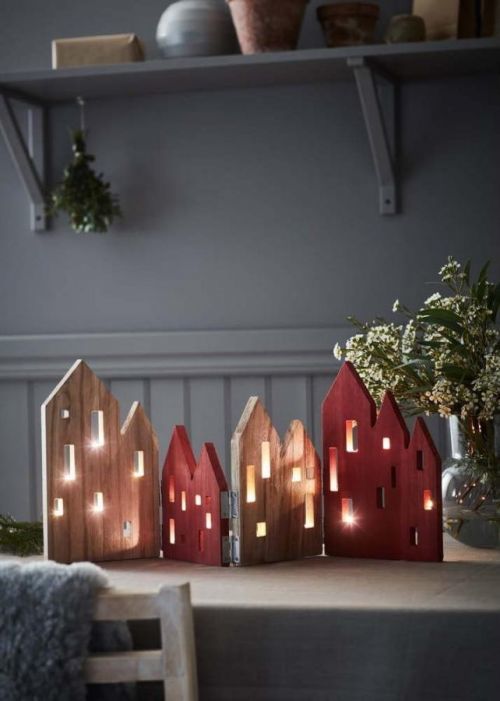 Dřevěná vánoční světelná dekorace Markslöjd View