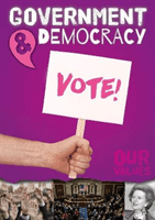 Government and Democracy (Ogden Charlie)(Paperback / softback)