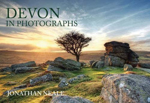 Devon in Photographs (Neale Jonathan)(Paperback / softback)
