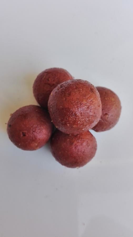 Boilies - Ø 20 mm - ryba + amino + švestka - 1 kg