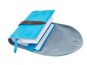 Obal na knihu kožený se sponou Modrá max rozměr zavřené knihy v22x š18