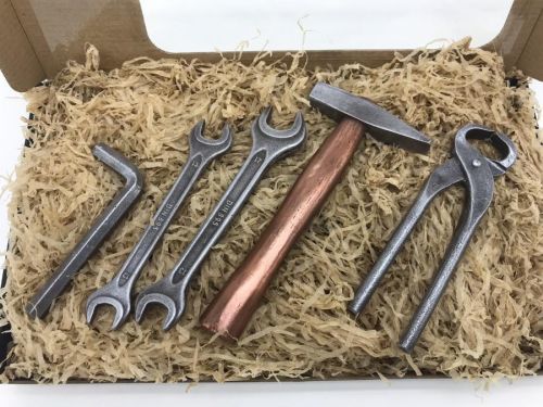 Čokoládové nářadí - Sada nářadí s kladivem č. 7 - Čokolandia