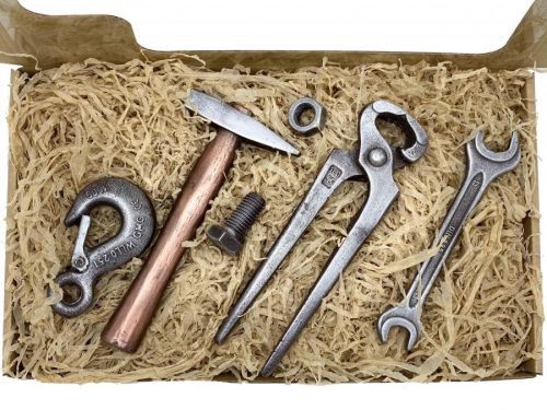 Čokolandia Čokoládové nářadí - sada nářadí s velkými kleštěmi č.1 (čokoláda 58%)