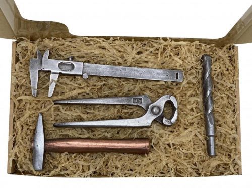 Čokolandia Čokoládové nářadí - sada nářadí s velkými kleštěmi č. 4 (čokoláda 58%)