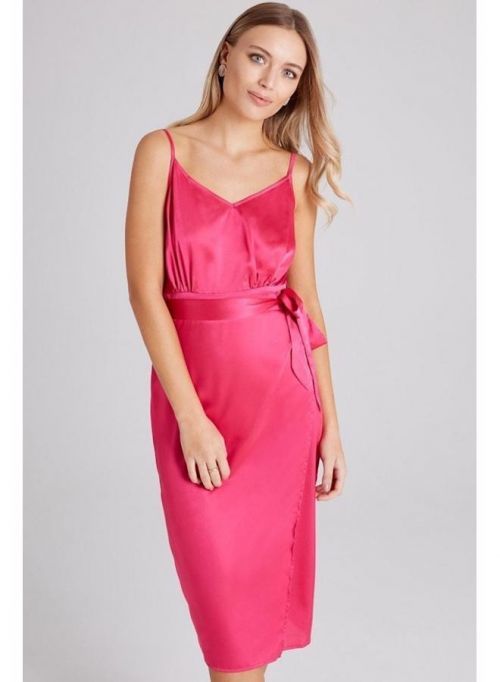 Růžové ramínkové šaty s opásáním