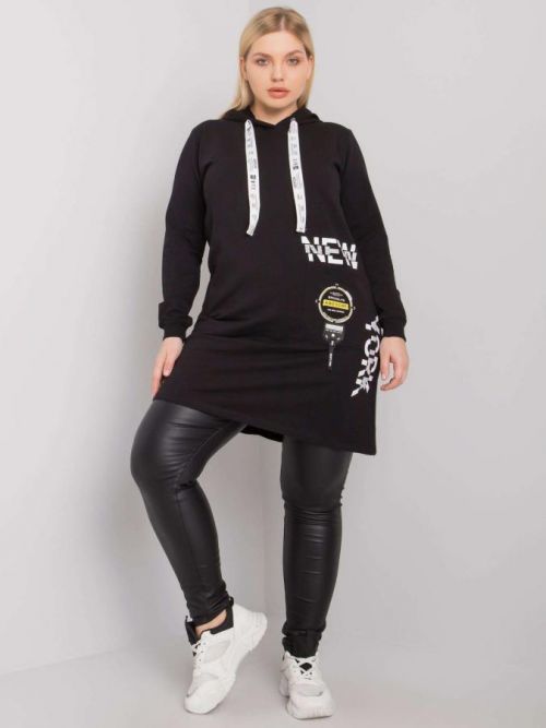 ČERNÁ MIKINOVÁ TUNIKA S POTISKY NA ŠŇŮRKÁCH KAPUCE RV-TU-7221.80P-BLACK Velikost: ONE SIZE