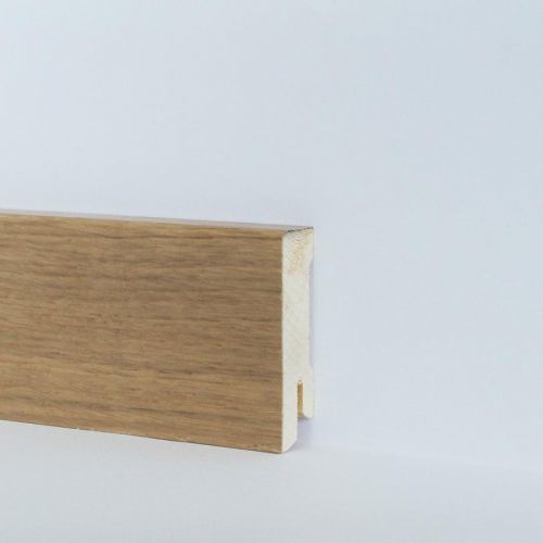 Dřevěná soklová lišta dub – lak 16x58 délka 2,5 m FLESV6-OAK1D0