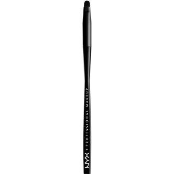 NYX Professional Makeup Pro Brush plochý štětec na detaily