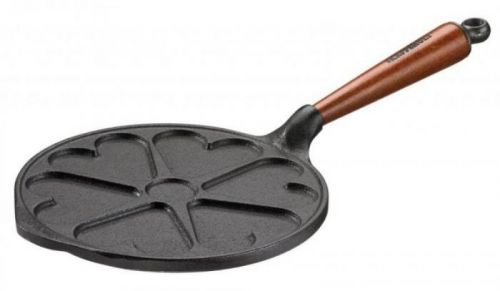 Skeppshult litinová pánev se srdíčky (0038T) 23,5 cm, dřevěná rukojeť