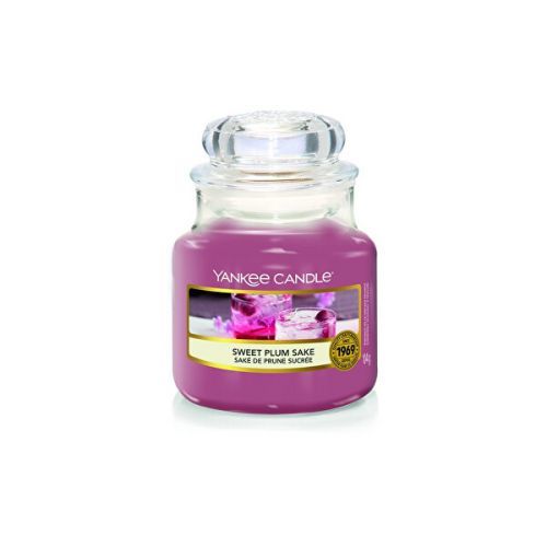 Yankee Candle Aromatická svíčka Classic malá Sweet Plum Sake 104 g