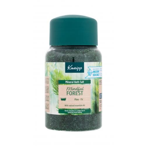 Kneipp Mineral Bath Salt Mindful Forest Pine & Fir 500 g uvolňující koupelová sůl s vůní jehličnanů unisex