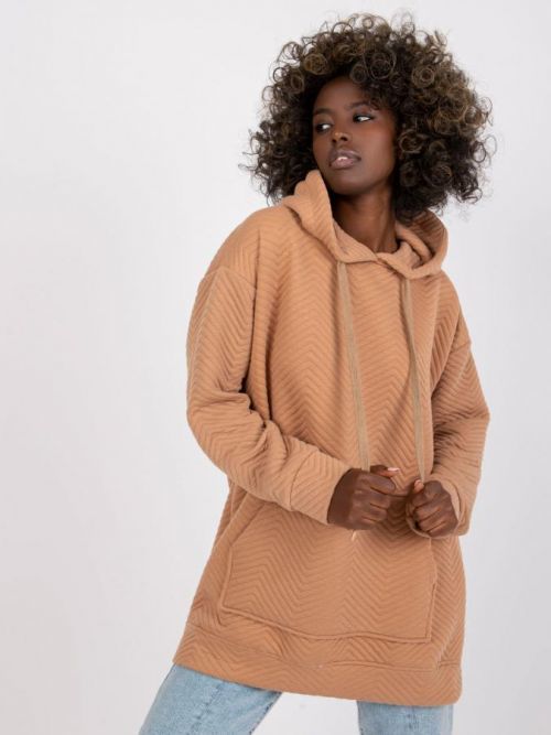 KARAMELOVÁ PROŠÍVANÁ MIKINA ATLANTA S KAPUCÍ A KLOKANÍ KAPSOU RV-BL-7487.66-CARAMEL Velikost: S/M
