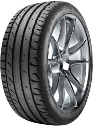 Kormoran Ultra High Performance 225/45 R 19 96W letní