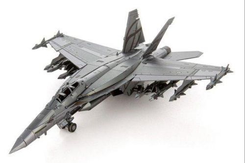 METAL EARTH 3D puzzle Stíhačka F,A-18 Super Hornet