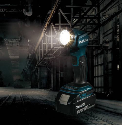 Makita DML815 LED ruční svítilna 18V naklápěcí, plast, 0.5W, P: 22.7 cm, L: 7.9 cm, K: 11.6cm