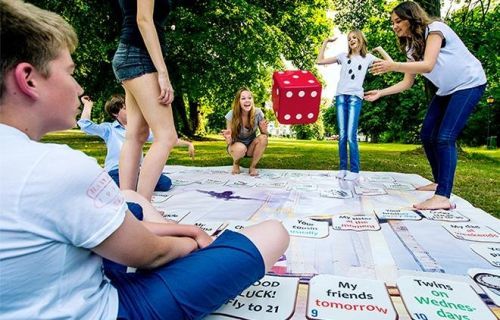 Guess the Present Tense: Outdoor Game (new) -  kolektiv autorů