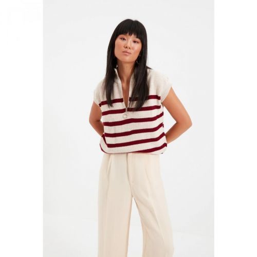 Dámská vesta Trendyol Detailed