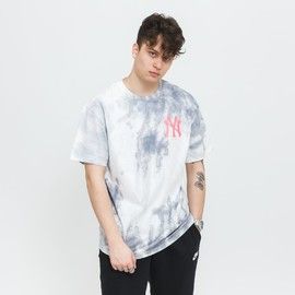 Fanatics Tie Dye Graphic T-Shirt