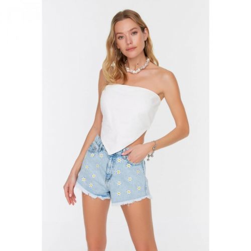 Trendyol Daisy Embroidery Detailed Shorts & Bermuda