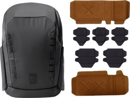 Gomatic Peter McKinnon Everyday Daypack set s extra přepážkami PMPDIVG-BLK01