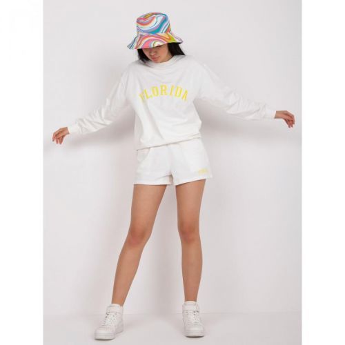 A white cotton sweatshirt set for everyday use
