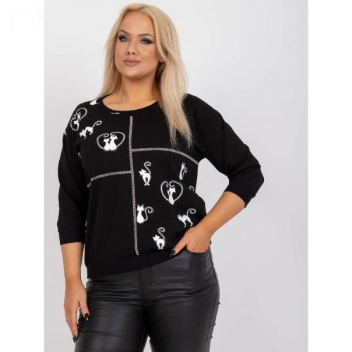 Black plus size blouse with a print and a Margeret appliqué