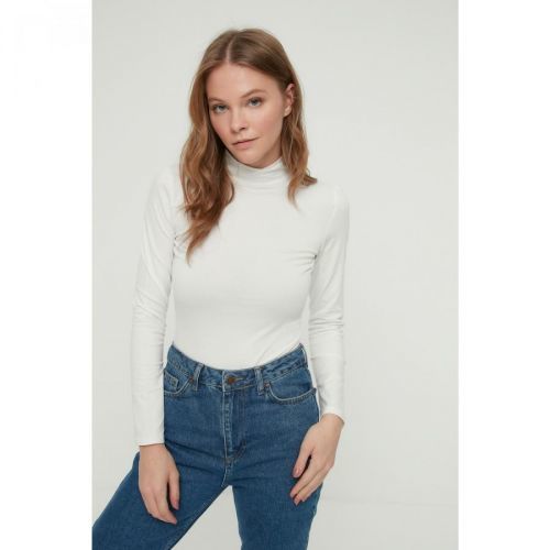 Trendyol Ecru Stand Collar Knitted Body