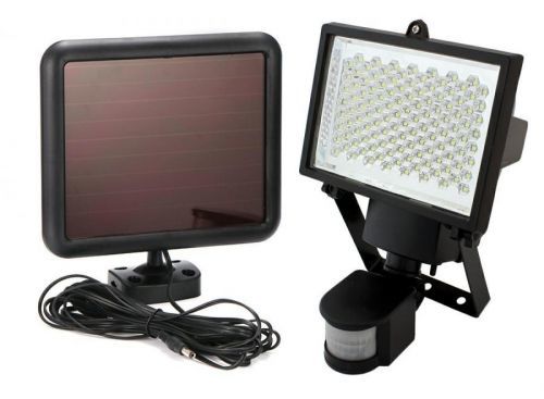 LED21 Solární LED reflektor s PIR čidlem a externím solárním panelem 120xSMD2835 700lm Studená bílá ZD45A