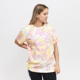 Flower patch tee
