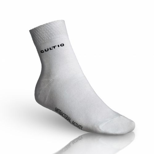 Středně snížené ponožky se stříbrem Gultio - bílé, 25-26 = EU 38-40