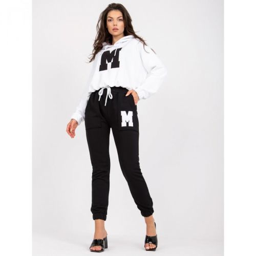 Black and white sweatshirt set with a hood from Danielle