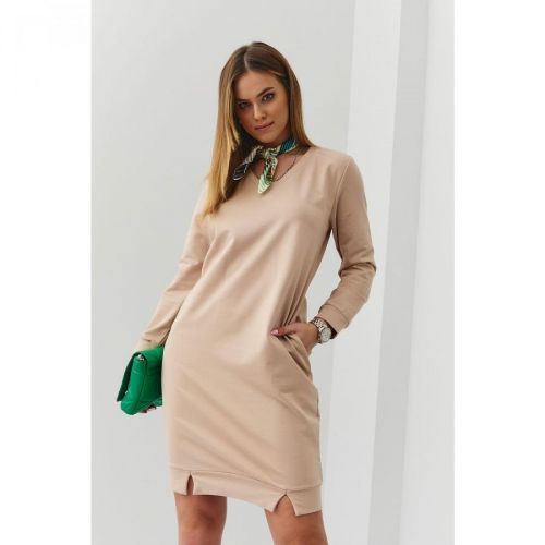 Plain ball dress with beige pockets