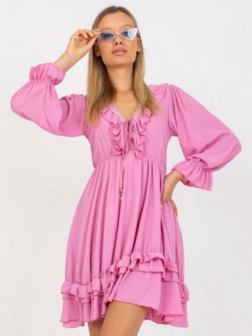 Růžové minišaty s volánem v boho stylu -TW-SK-BI-0761.92-pink Velikost: ONE SIZE