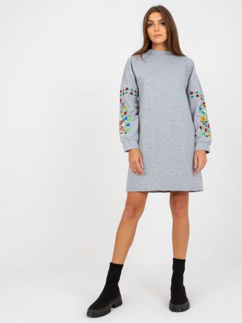 Šedé mikinové šaty s výšivkou na rukávech -MB-SK-8023.26-grey Velikost: S/M